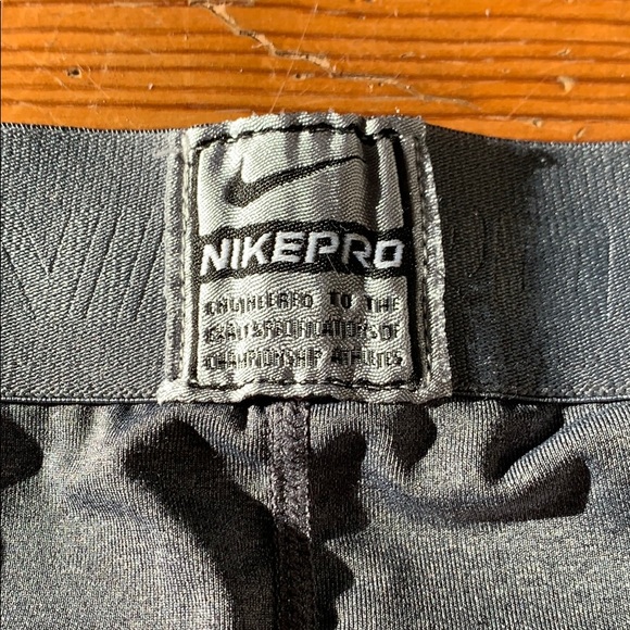 Nike Pro tight shorts - Picture 3 of 4